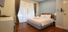<b>Villas C</b>